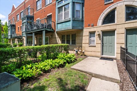 Photo of 4518 S Woodlawn Avenue #4518, Chicago, IL 60653 (MLS # 12526094)