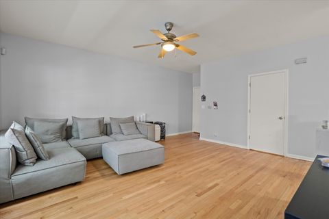 Tiny photo for 4518 S Woodlawn Avenue #4518, Chicago, IL 60653 (MLS # 12526094)