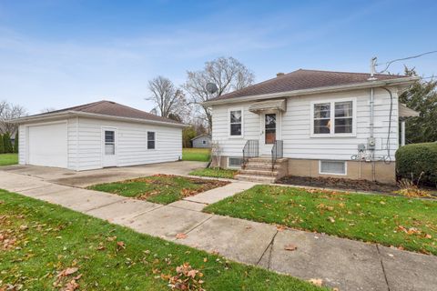 Photo of 101 Mckinley Avenue, Lake Villa, IL 60046 (MLS # 12520777)