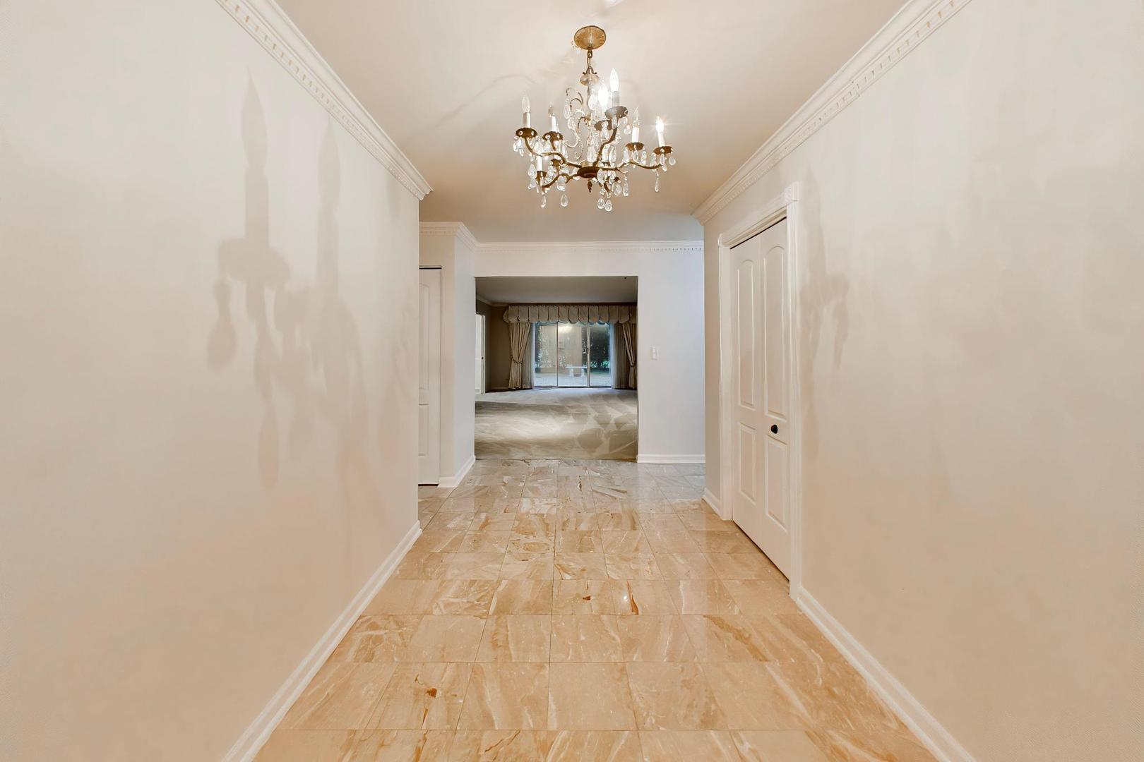 1704 Sunnyside Circle