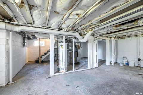 Tiny photo for 252 W 29th Street, Davenport, IA 52803 (MLS # 12571868)