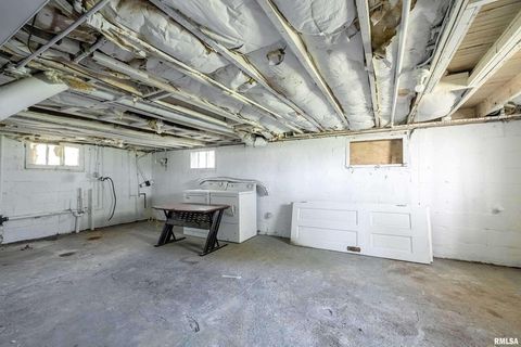 Tiny photo for 252 W 29th Street, Davenport, IA 52803 (MLS # 12571868)