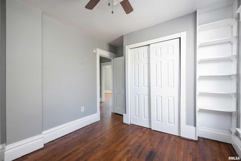 Tiny photo for 252 W 29th Street, Davenport, IA 52803 (MLS # 12571868)