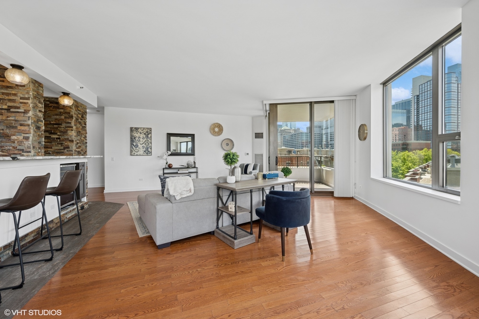 501 N Clinton Street 502