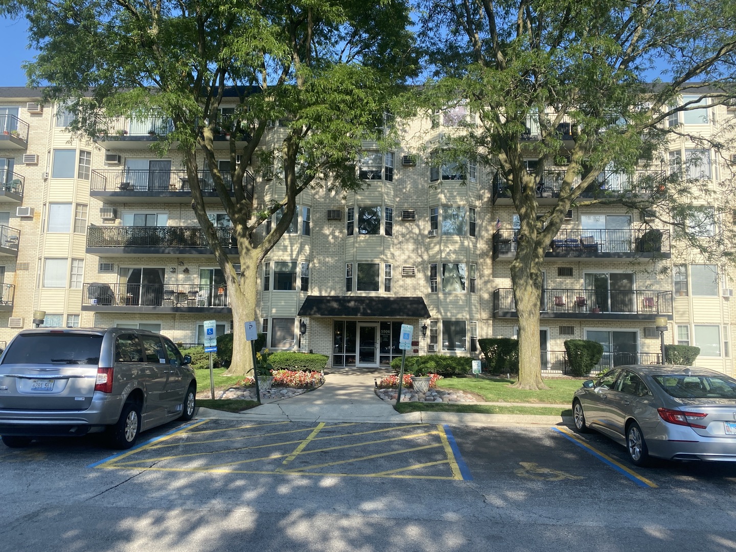 Listing image 7