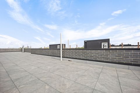 Tiny photo for Chicago, IL 60618 (MLS # 12527543)