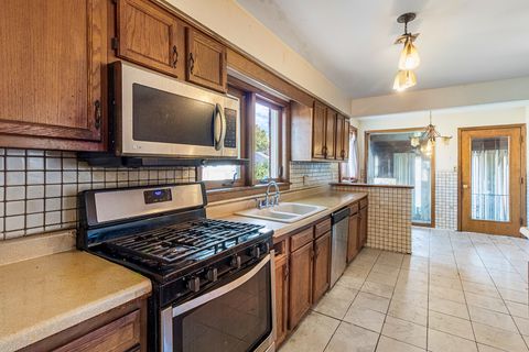 Tiny photo for 8801 S CLYDE Avenue, Chicago, IL 60617 (MLS # 12429099)