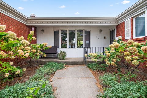 Tiny photo for 370 Windermere Way, Bourbonnais, IL 60914 (MLS # 12498453)