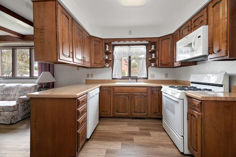 Tiny photo for 370 Windermere Way, Bourbonnais, IL 60914 (MLS # 12498453)