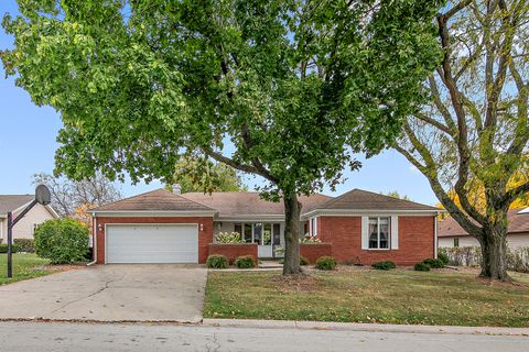 Photo of 370 Windermere Way, Bourbonnais, IL 60914 (MLS # 12498453)