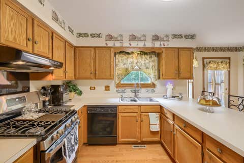 Tiny photo for 150 Winston Drive, Bolingbrook, IL 60440 (MLS # 12696202)