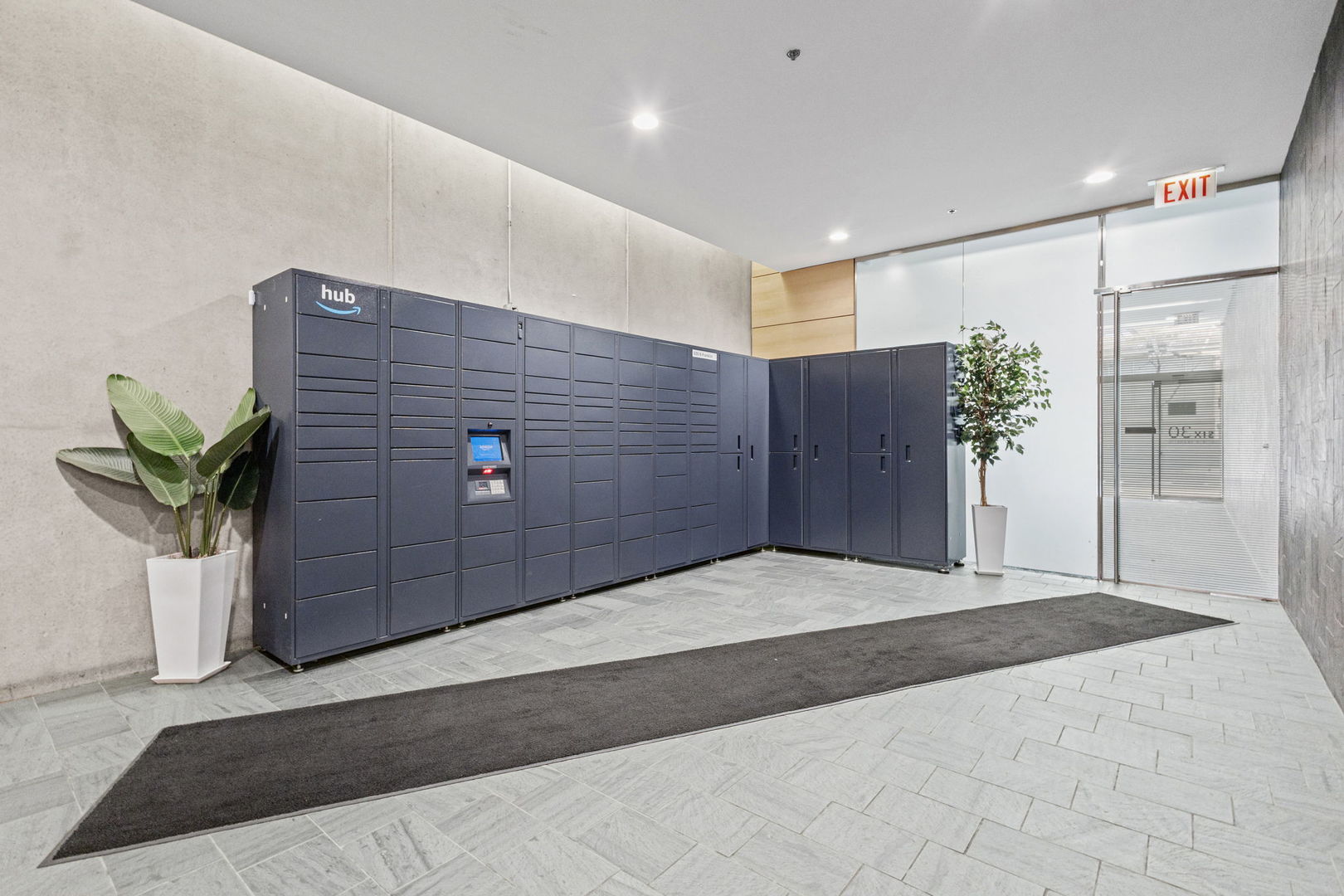 630 N Franklin Street 1016