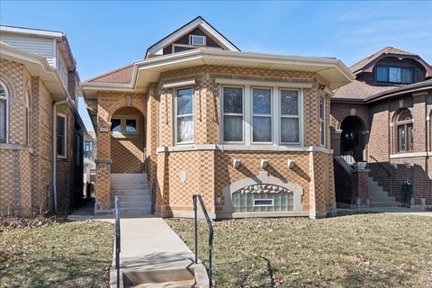 Photo of 1836 N New England Avenue, Chicago, IL 60707 (MLS # 12584356)