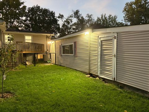 Tiny photo for 443 Diane Drive, Buffalo Grove, IL 60089 (MLS # 12498018)