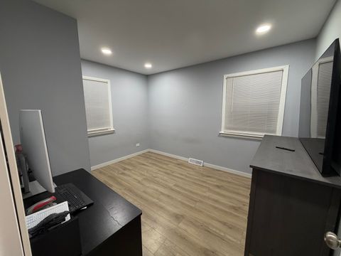 Tiny photo for 443 Diane Drive, Buffalo Grove, IL 60089 (MLS # 12498018)