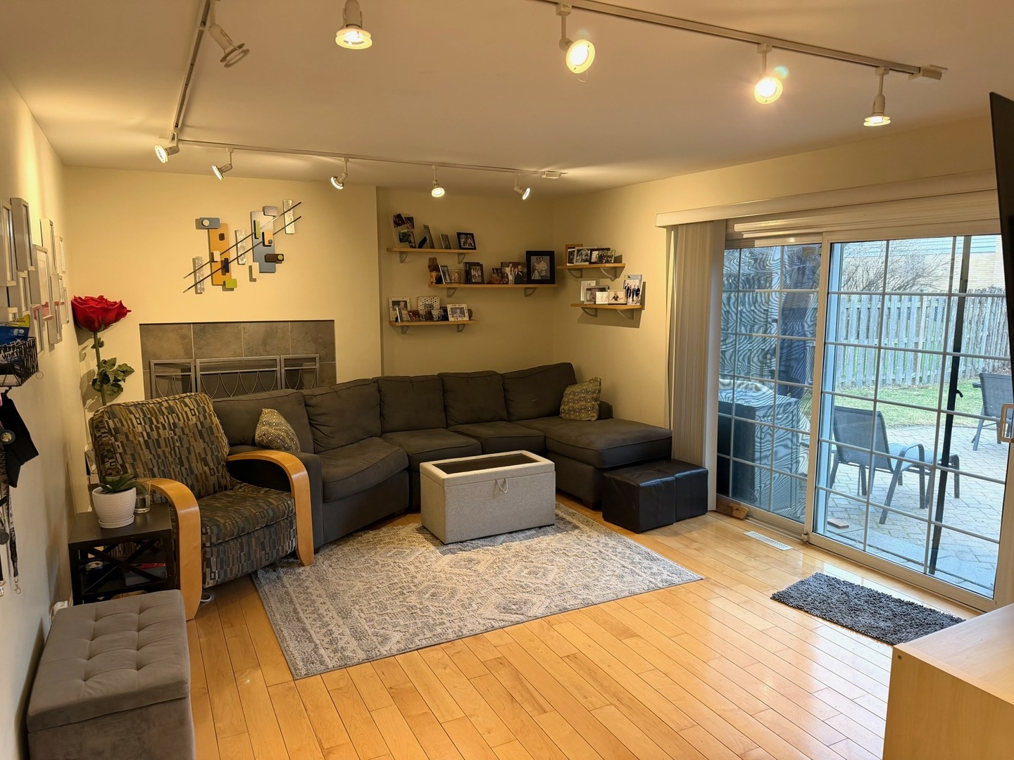 1220 Anthony Lane