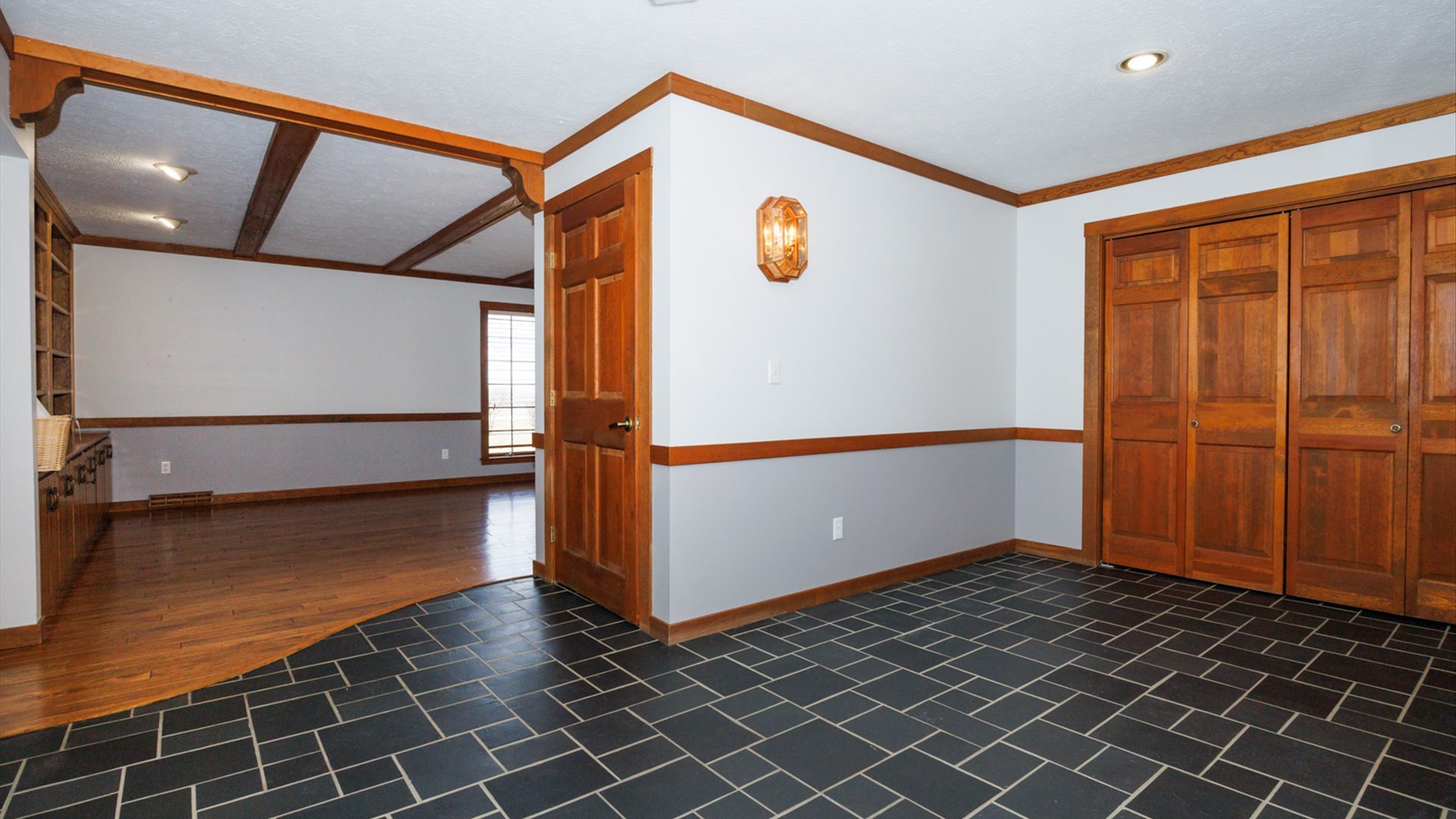 6 Pepper Wood Court