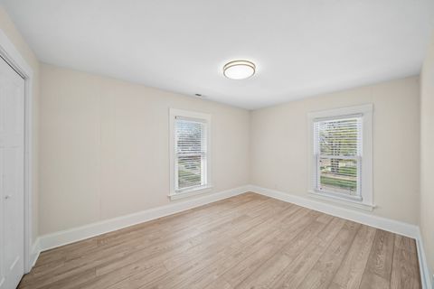 Tiny photo for 323 S Hale Street, Wheaton, IL 60187 (MLS # 12678957)