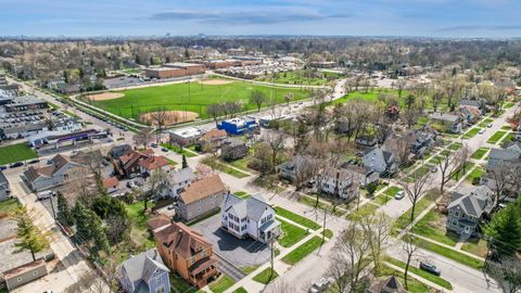 Tiny photo for 323 S Hale Street, Wheaton, IL 60187 (MLS # 12678957)