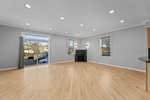Tiny photo for 4105 S Drexel Boulevard #1SR, Chicago, IL 60653 (MLS # 12685324)