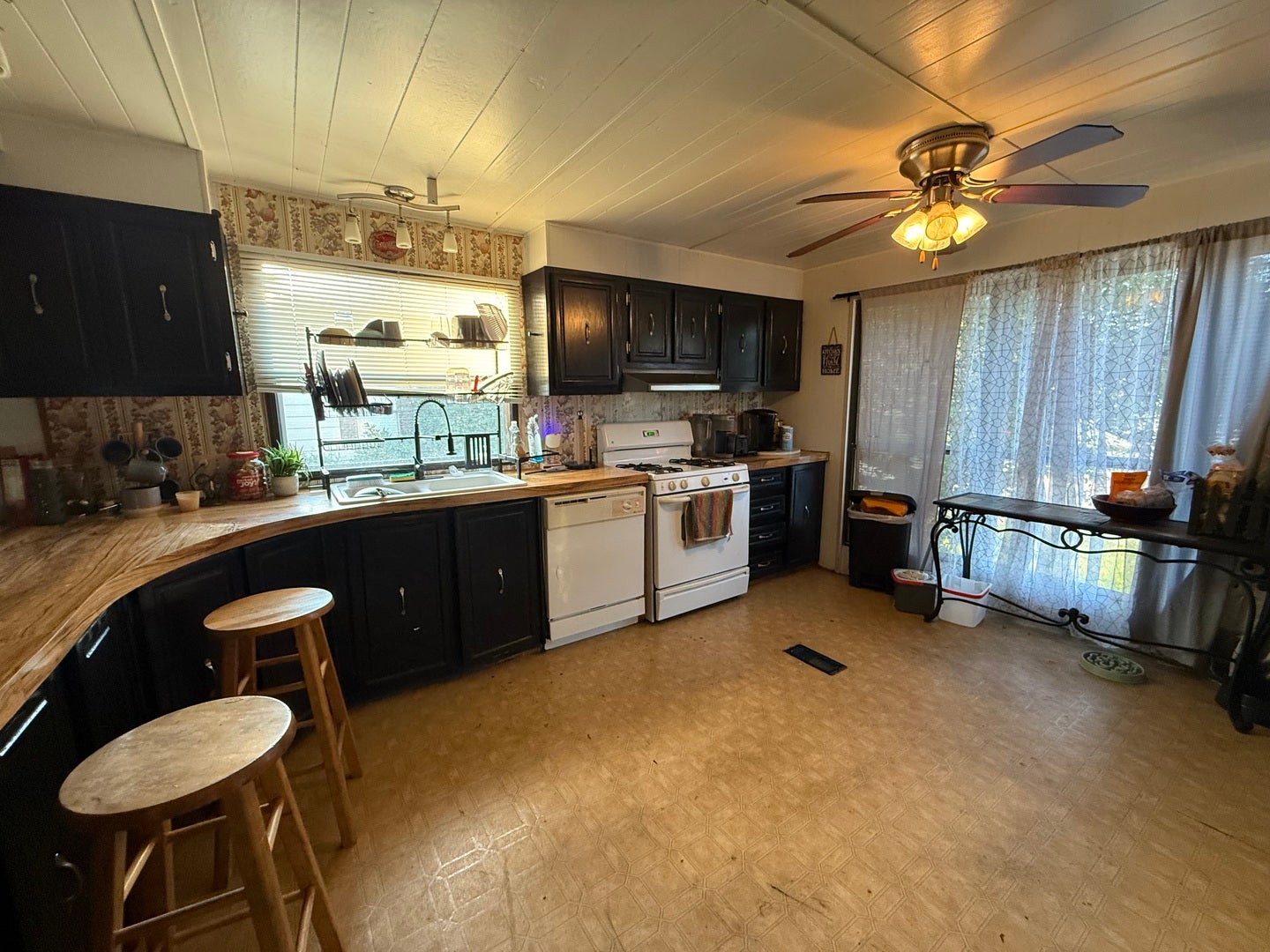 618 Tanglewood Road