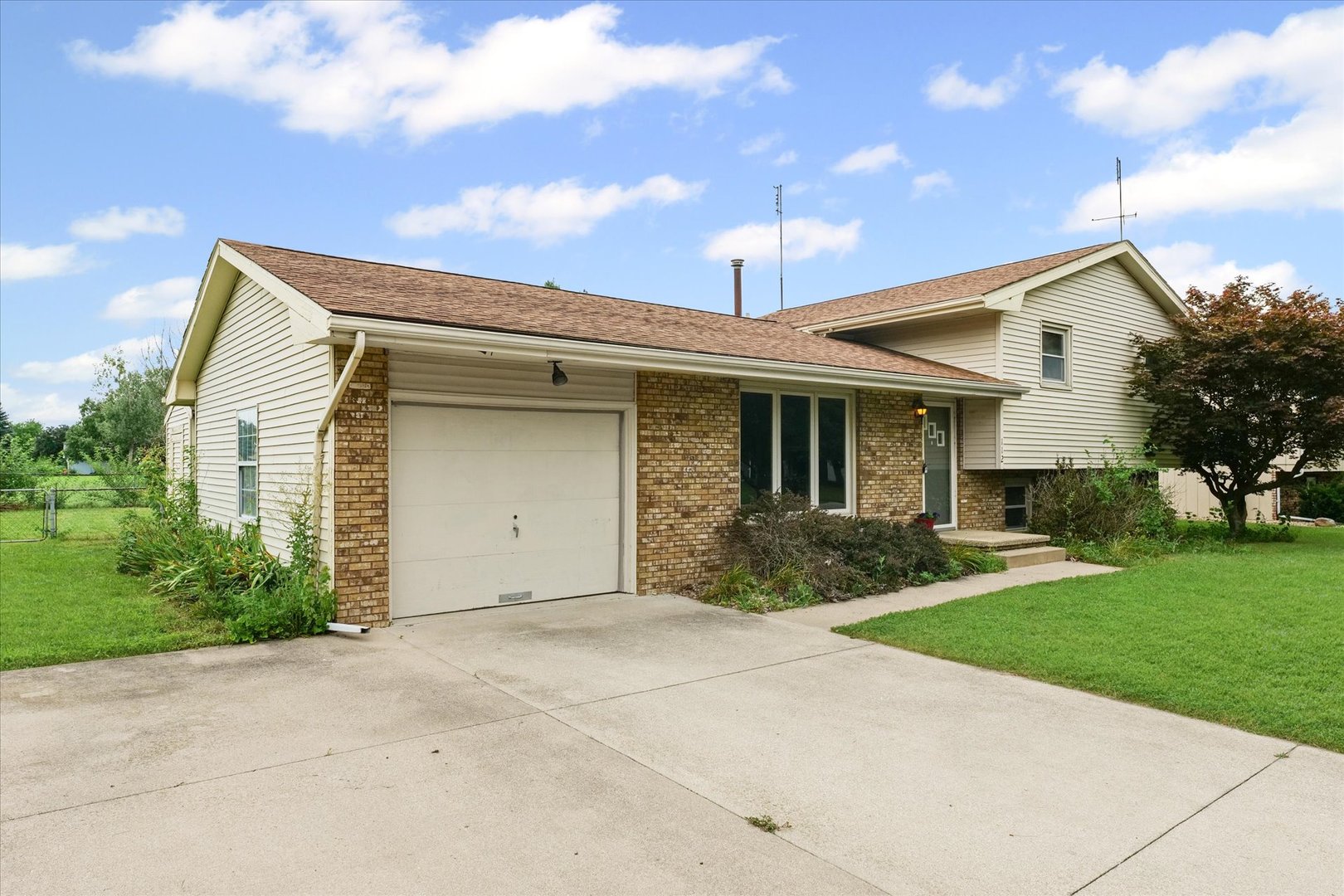 112 Hilton Drive