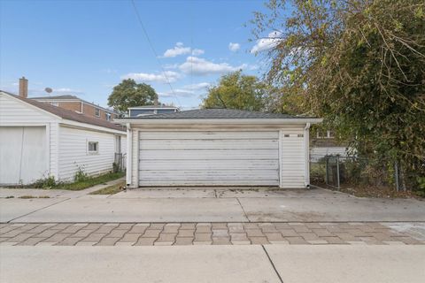 Tiny photo for 3731 Grove Avenue, Berwyn, IL 60402 (MLS # 12373269)