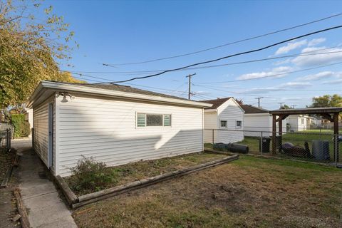 Tiny photo for 3731 Grove Avenue, Berwyn, IL 60402 (MLS # 12373269)
