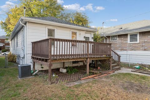 Tiny photo for 3731 Grove Avenue, Berwyn, IL 60402 (MLS # 12373269)