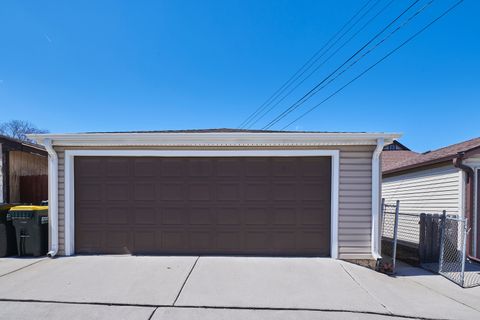 Tiny photo for 4043 N Wagner Avenue, Schiller Park, IL 60176 (MLS # 12604631)