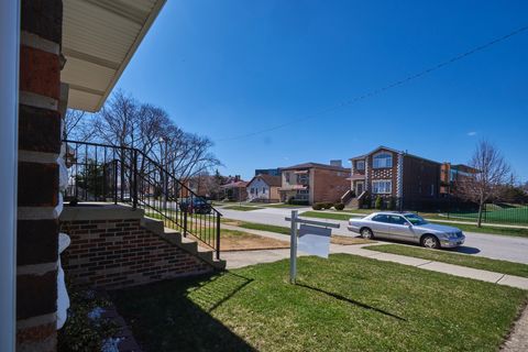 Tiny photo for 4043 N Wagner Avenue, Schiller Park, IL 60176 (MLS # 12604631)