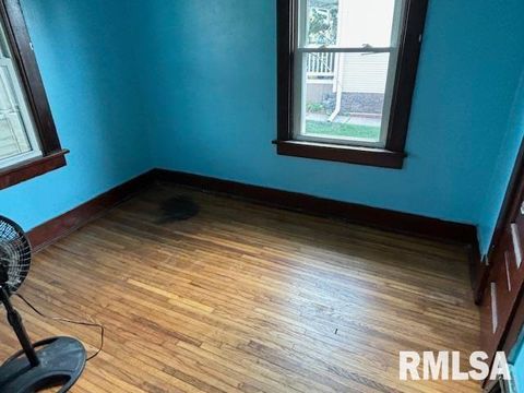 Tiny photo for 712 ROOSEVELT Avenue, Kewanee, IL 61443 (MLS # QC4264817)