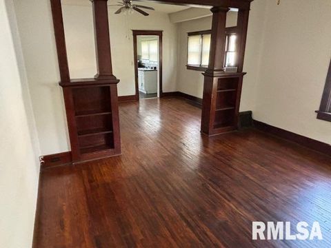 Tiny photo for 712 ROOSEVELT Avenue, Kewanee, IL 61443 (MLS # QC4264817)