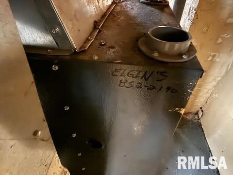 Tiny photo for 712 ROOSEVELT Avenue, Kewanee, IL 61443 (MLS # QC4264817)