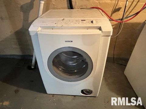 Tiny photo for 712 ROOSEVELT Avenue, Kewanee, IL 61443 (MLS # QC4264817)