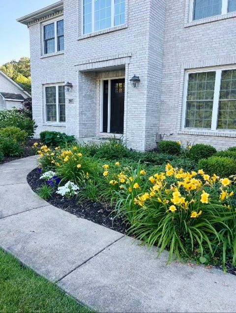 Tiny photo for 2007 Gillenwater Street, Batavia, IL 60510 (MLS # 12583391)