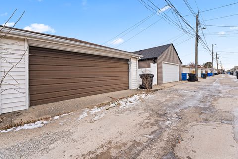 Tiny photo for 3050 N Nagle Avenue, Chicago, IL 60634 (MLS # 12540191)