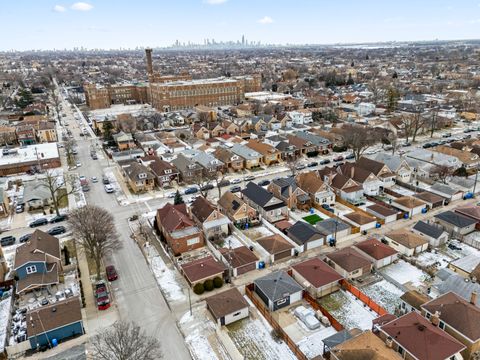 Tiny photo for 3050 N Nagle Avenue, Chicago, IL 60634 (MLS # 12540191)