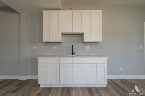 Tiny photo for 8650 Lockwood Avenue, Burbank, IL 60459 (MLS # 12543347)