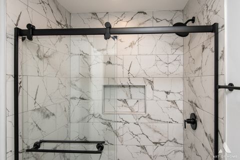 Tiny photo for 8650 Lockwood Avenue, Burbank, IL 60459 (MLS # 12543347)