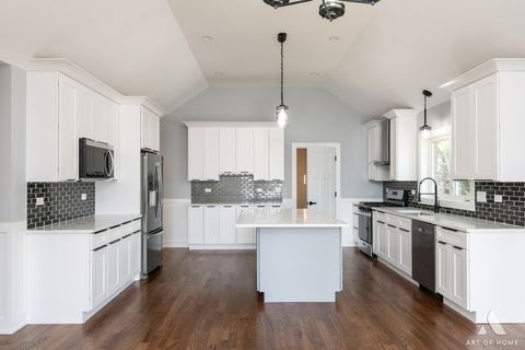 Tiny photo for 8650 Lockwood Avenue, Burbank, IL 60459 (MLS # 12543347)