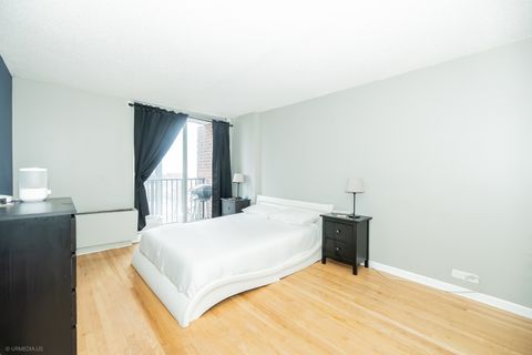 Tiny photo for 4170 N MARINE Drive #10D, Chicago, IL 60613 (MLS # 12540390)