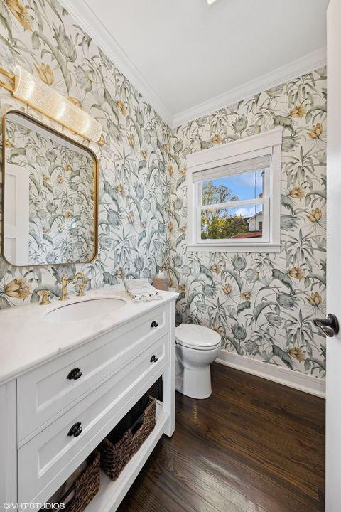 Tiny photo for 433 S Kensington Avenue, La Grange, IL 60525 (MLS # 12624045)