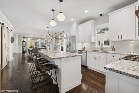 Tiny photo for 433 S Kensington Avenue, La Grange, IL 60525 (MLS # 12624045)