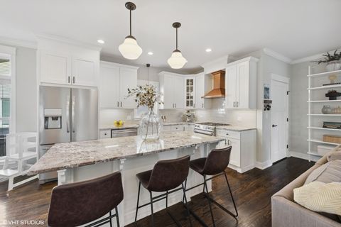 Tiny photo for 433 S Kensington Avenue, La Grange, IL 60525 (MLS # 12624045)