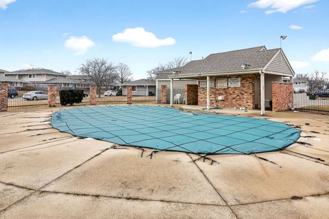 Tiny photo for 1463 Sutter Drive, Hanover Park, IL 60133 (MLS # 12583386)