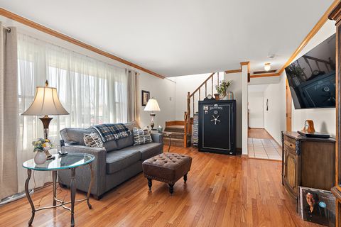 Tiny photo for 7112 W 114th Place, Worth, IL 60482 (MLS # 12599909)