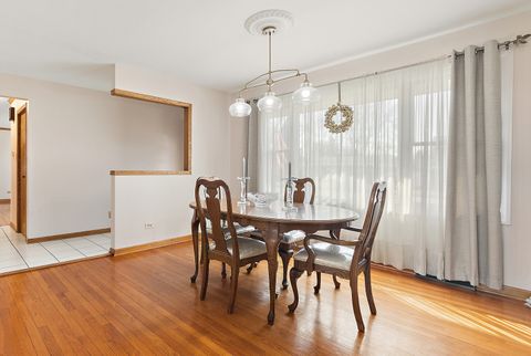 Tiny photo for 7112 W 114th Place, Worth, IL 60482 (MLS # 12599909)