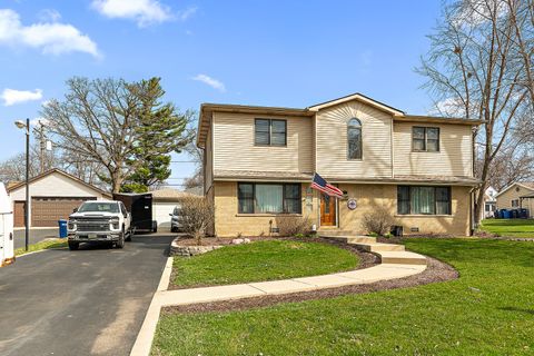 Tiny photo for 7112 W 114th Place, Worth, IL 60482 (MLS # 12599909)