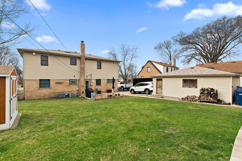 Tiny photo for 7112 W 114th Place, Worth, IL 60482 (MLS # 12599909)